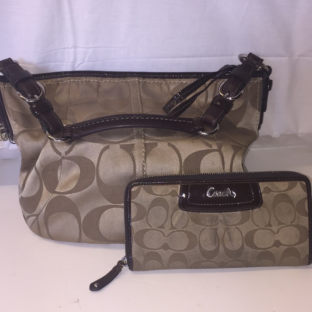 Set of Tan Coach Shoulder Purse & Zippers Wallet